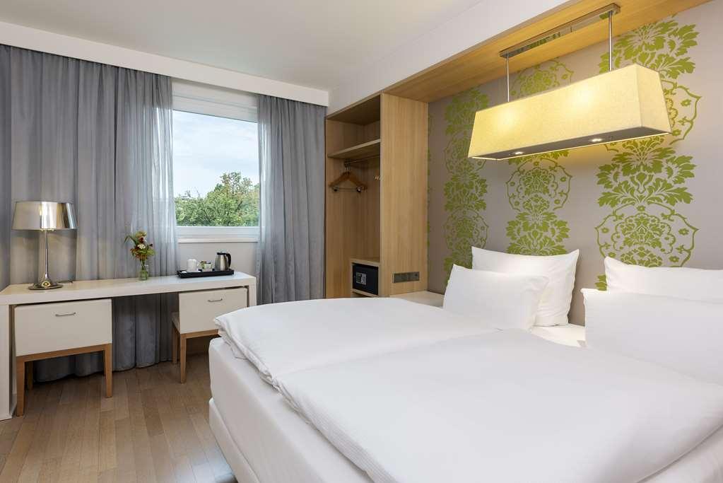 Hotel NH Ludwigsburg Zimmer foto
